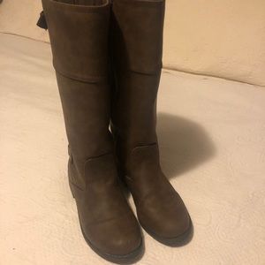 Steve Madden girls tall riding boots.